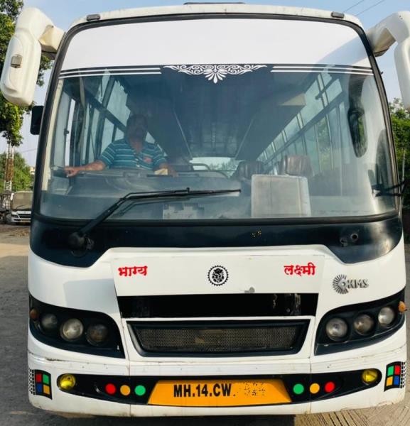 Tata 1512 image 4
